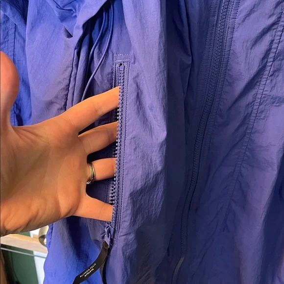 Athleta Allyson Felix TALL Rain Jacket - Picture 8 of 10